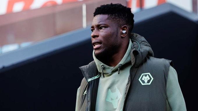 九游体育-官方：狼队中场穆内西租借加盟巴黎FC